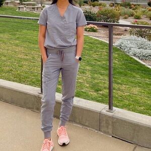 Figs scrub set in dark space gray